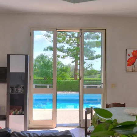 Solarino Sleeps 8 Pool Air Con Wifi Villa Floridia