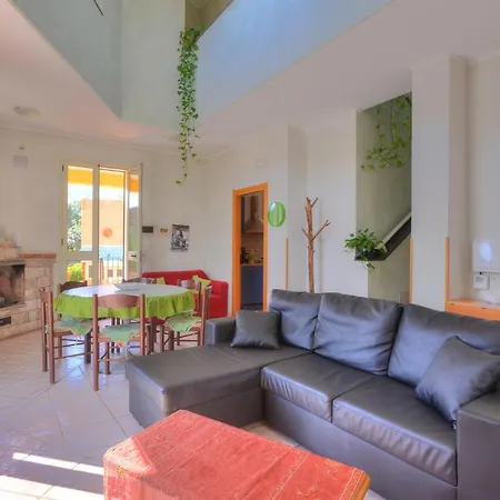 Villa Solarino Sleeps 8 Pool Air Con Wifi
