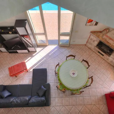 Solarino Sleeps 8 Pool Air Con Wifi Villa Floridia